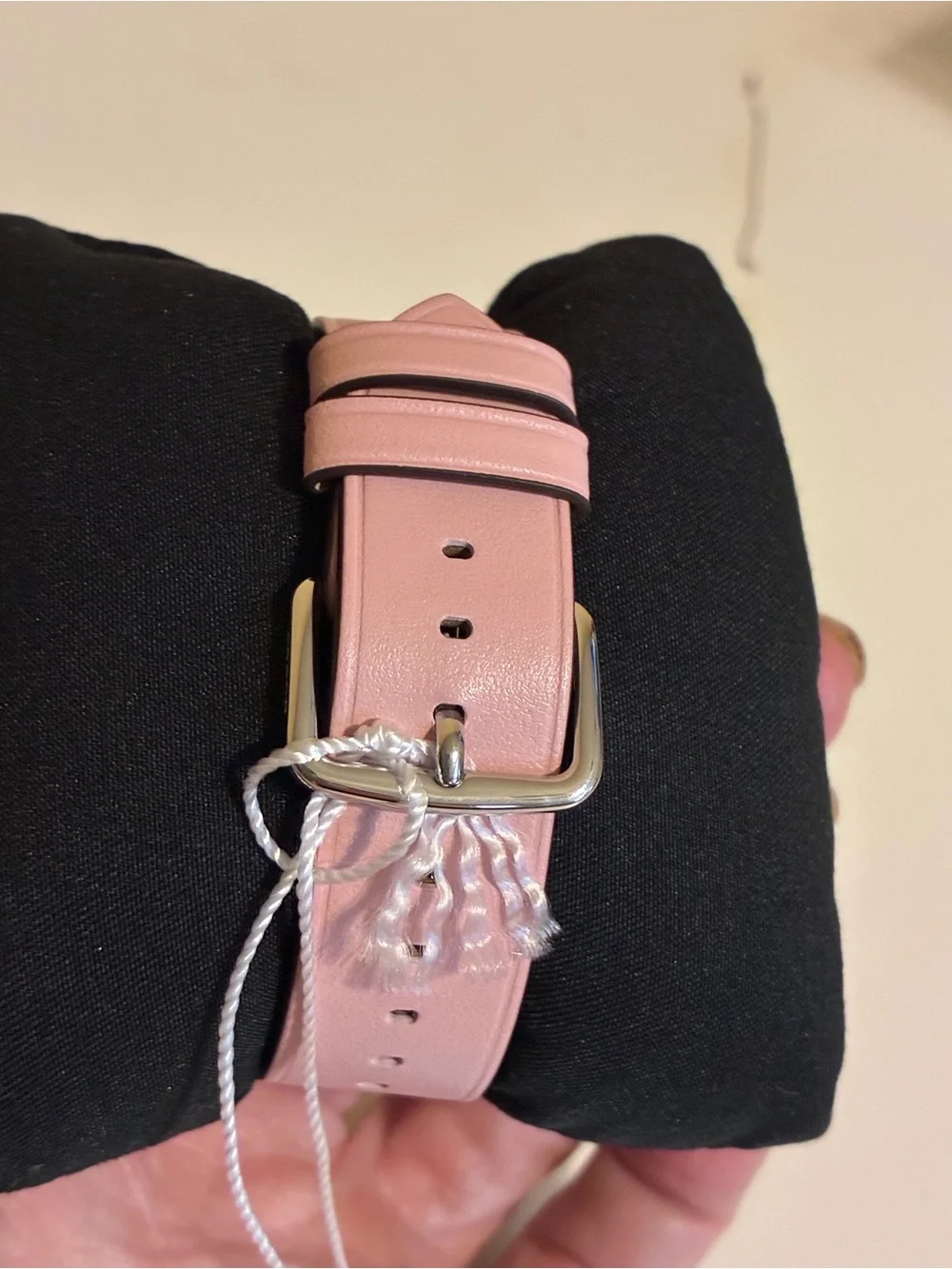 Coach Elliot watch featuring a blush leather strap and stainless back- NEW - Picture 7 of 9